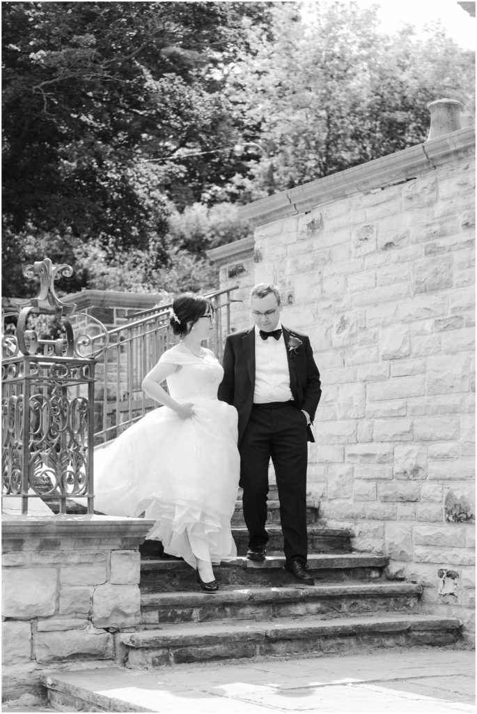 Peggy and Ross wedding portraits Alexander Muir Gardens